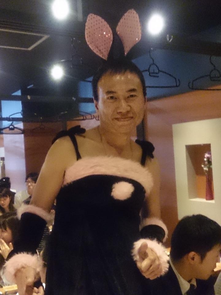 緊急報告。実は私、社長を退任しました。